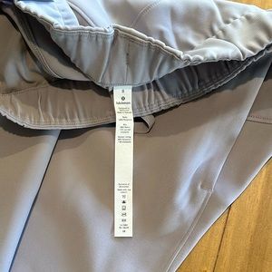 Lululemon Joggers • nylon/polyester • stretch • NWOT • 8